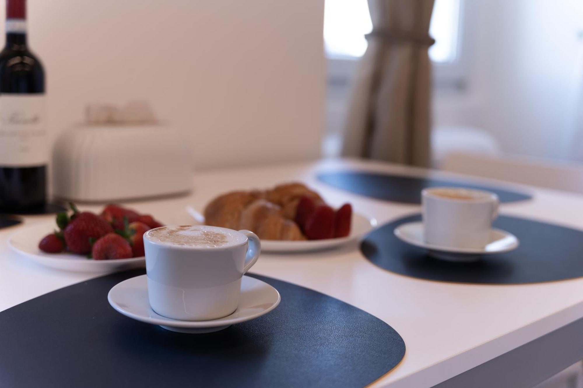 Belvedere 237B Lakeview Luxury Apartment Ghiffa Εξωτερικό φωτογραφία