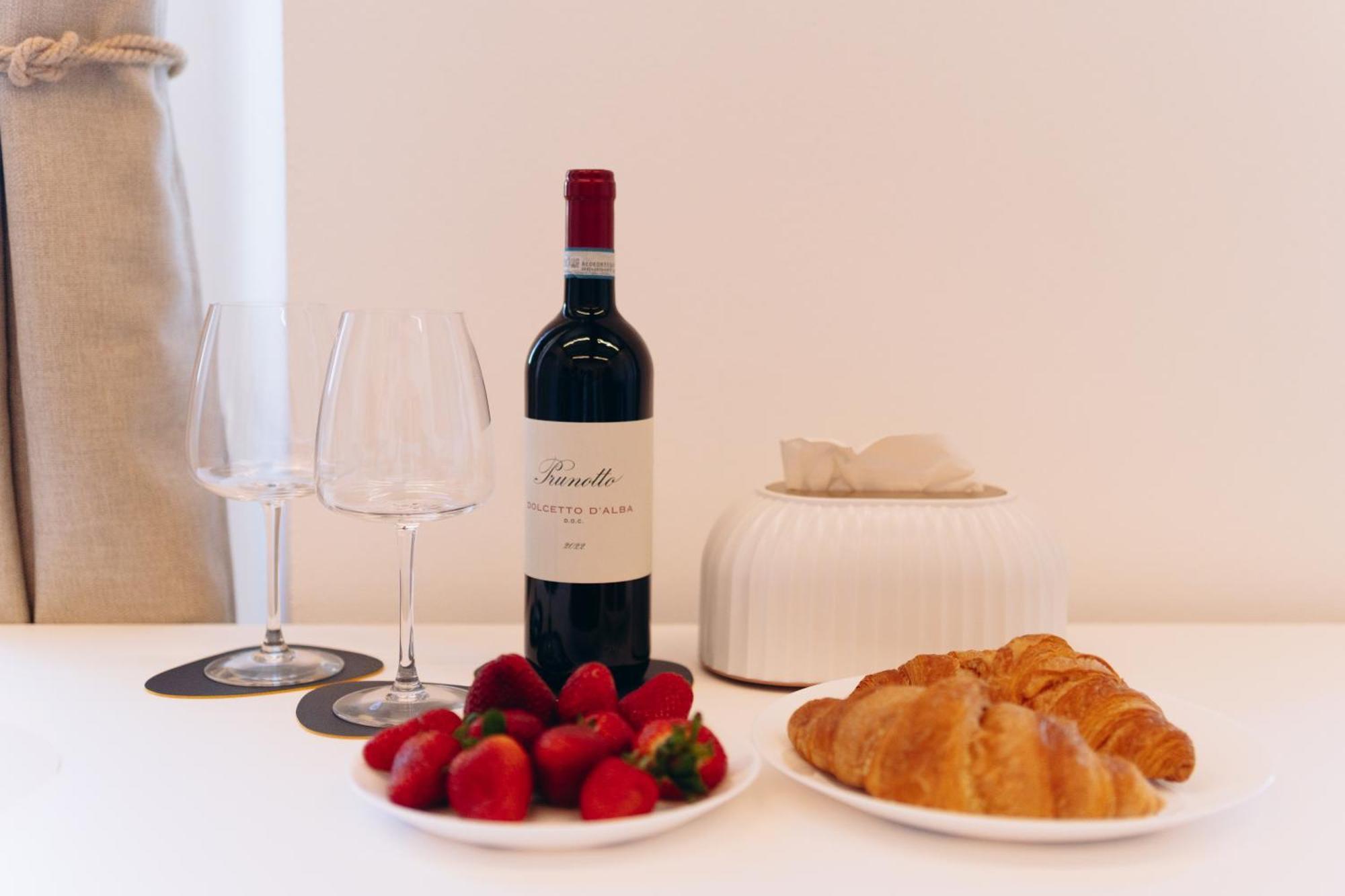 Belvedere 237B Lakeview Luxury Apartment Ghiffa Εξωτερικό φωτογραφία